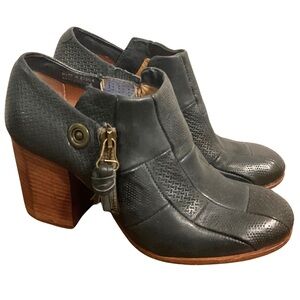 A.S. 98 Navy Blue Leather Ankle Boots